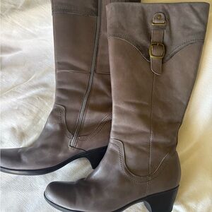 Clarks Taupe Heeled leather Boots women’s size 10